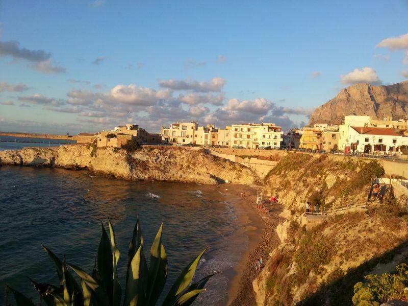 Home Love Terrasini Εξωτερικό φωτογραφία